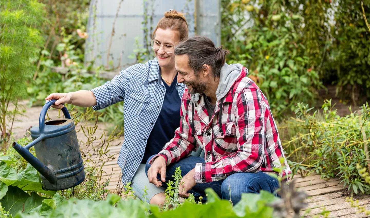 Gartenarbeit im Herbst